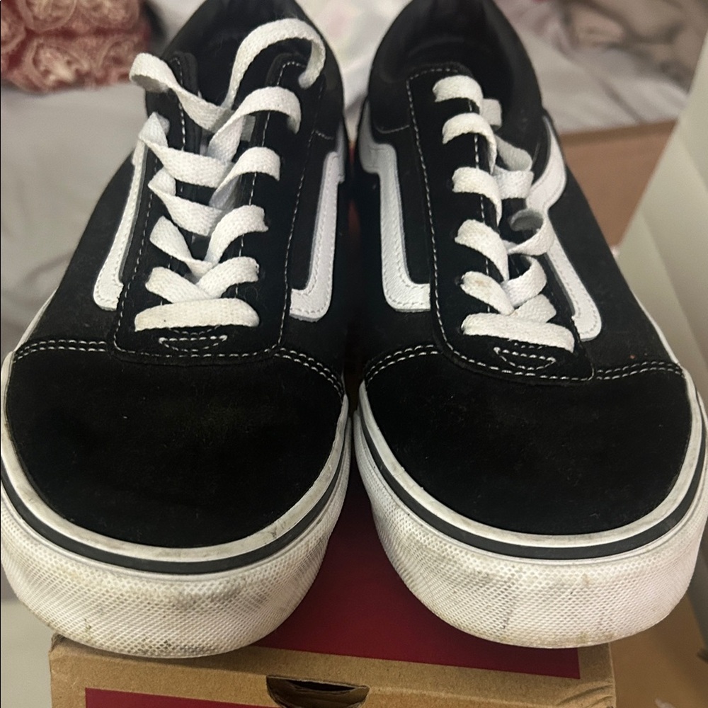 Vans Kids Black and White Sneakers - Picture 5 of 5